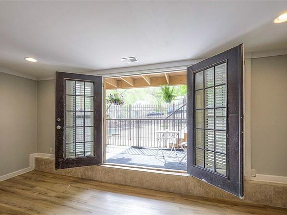 3rd image of 4727 Jarboe St APT 81