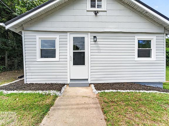 2nd image of 1701 Richmond Blvd