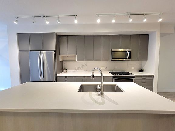 4th image of 9718 161a St #40