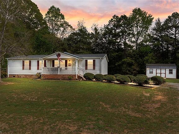 4th image of 284 Quail Hill Dr