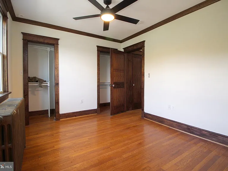 2417 Otis St NE — Photo 12