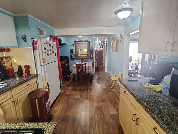 4th image of 4000 24th St N #306