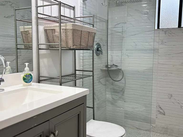 5130 Las Verdes Cir — Photo 25