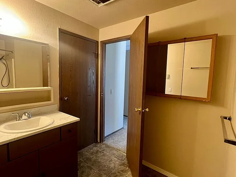 9236 White Fir Dr NE #B — Photo 10