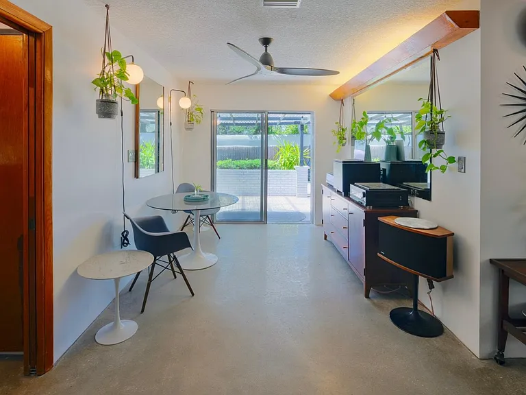 5500 Queenswood Dr — Photo 21