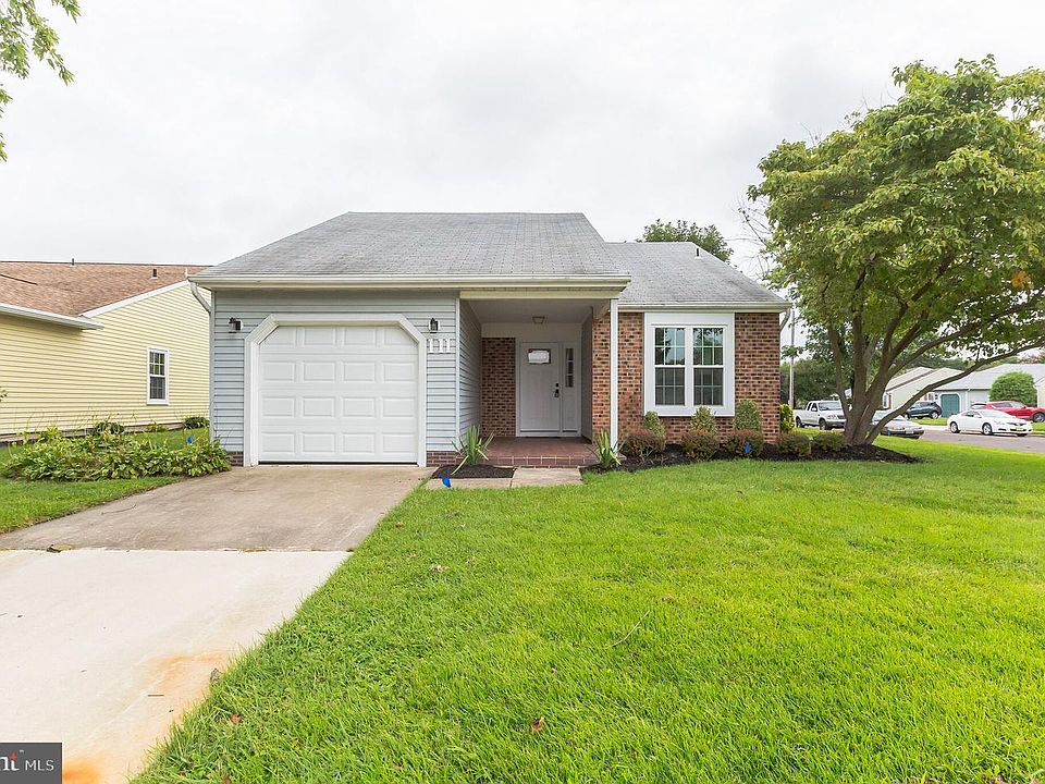 1st image of 111 Bastian Dr