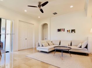 967 Harbor Vw S, Hollywood, FL 33019