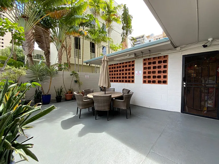 236 Liliuokalani Ave #202 — Photo 14
