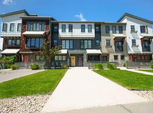6 Walden Walk SE, Calgary, AB T2X0Y4