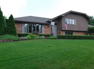105 Azalea Rd, Frankfort, IL 60423
