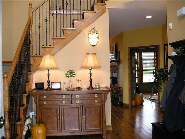 Two story foyer