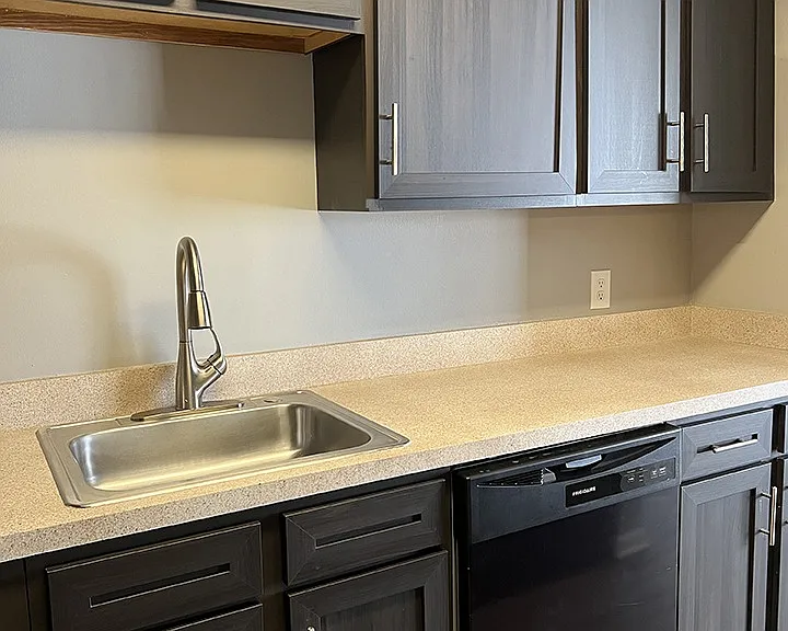 Buttonwood Gardens Apartments — Photo 16