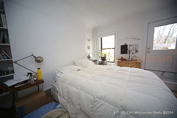 Rented by Metropolitan Realty | media 20