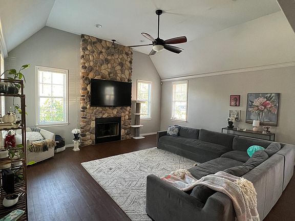 5th image of 1204 Milner Dr