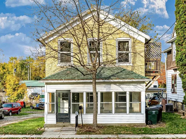 221-223 N Main St, Jefferson, WI 53549