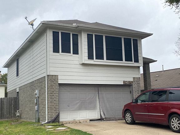 2nd image of 19515 Sandy Bank Dr