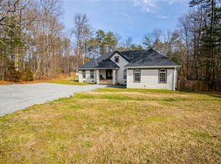 11184 Cauthorne Rd, Glen Allen, VA 23059
