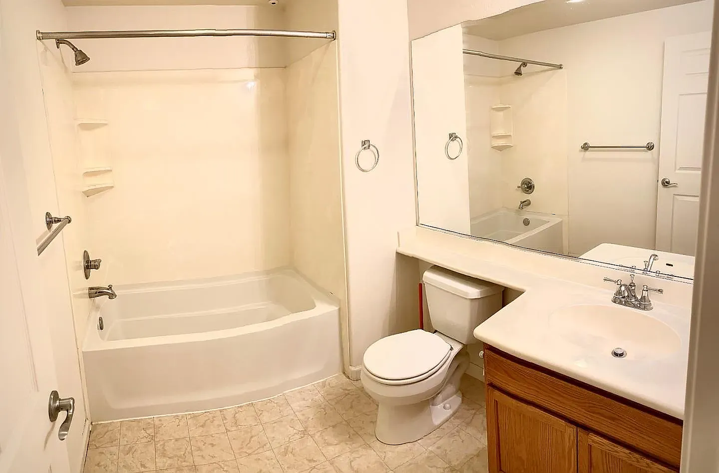 2 bed, 1229 sqft, $3,650 — Photo 2