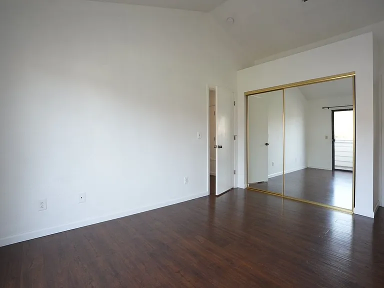 31 Golden Gate Cir — Photo 12