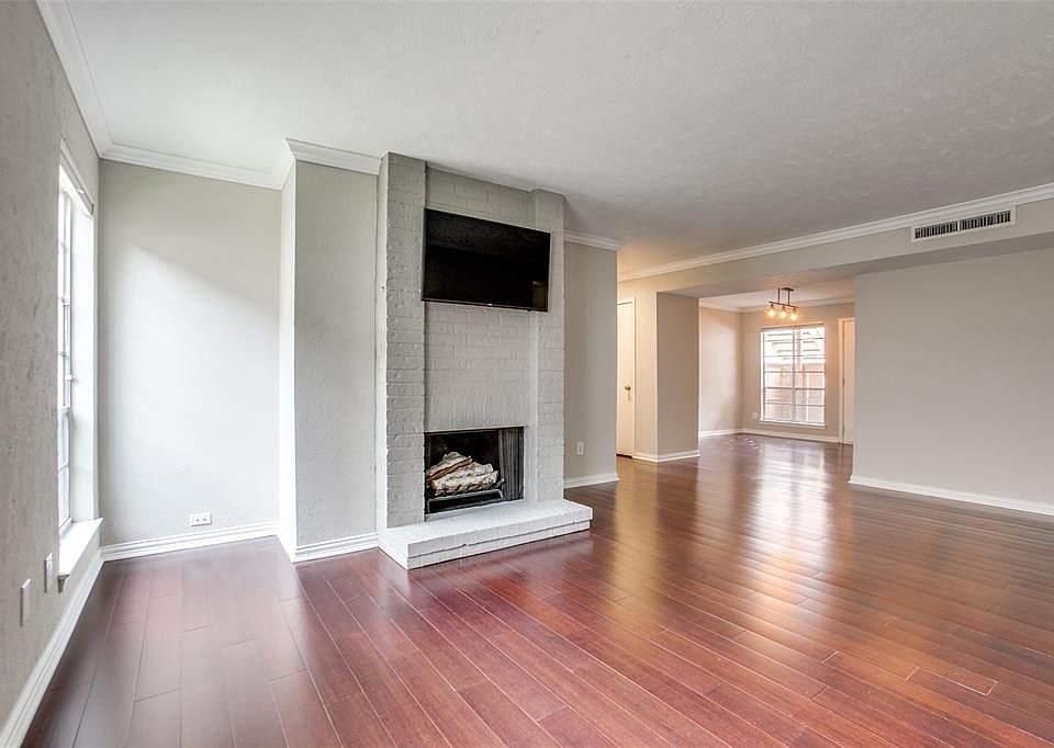 1st image of 10594 High Hollows Dr APT 189