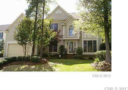 1st image of 7334 Versailles Ln