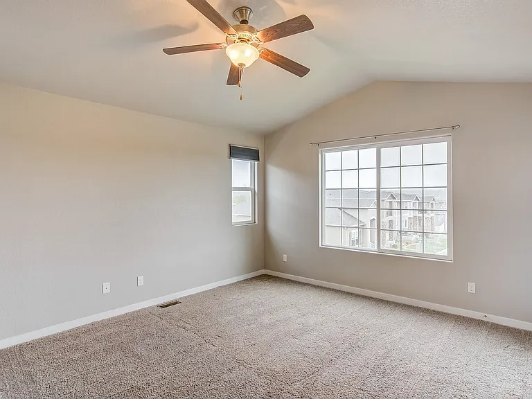 2335 Falkirk Dr — Photo 25