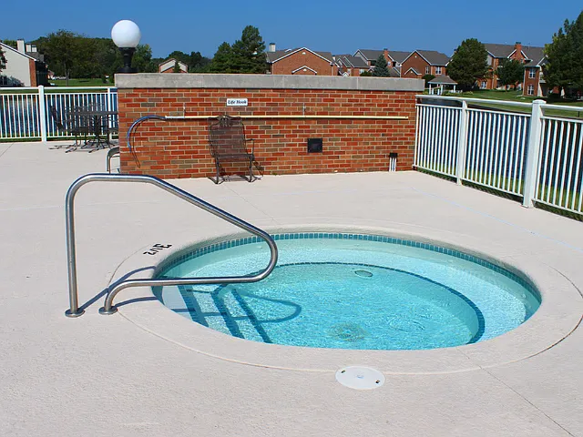 TAG_Baytowne_Ameneties-hottub
