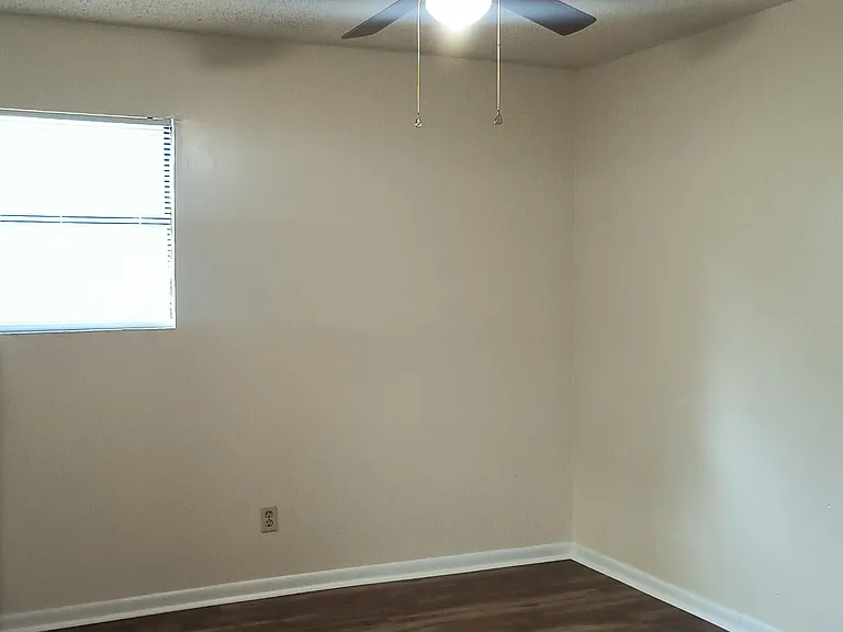 3720 Miramar Dr #13 — Photo 9