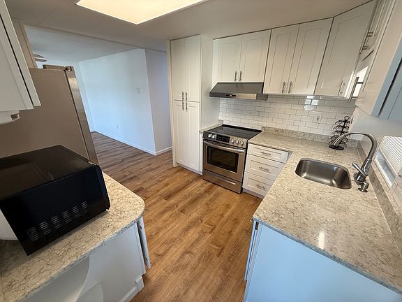 4th image of 10370 1st Ln N #10370