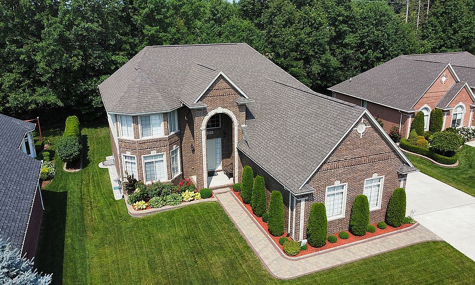 1st image of 54797 Glen Oaks Dr