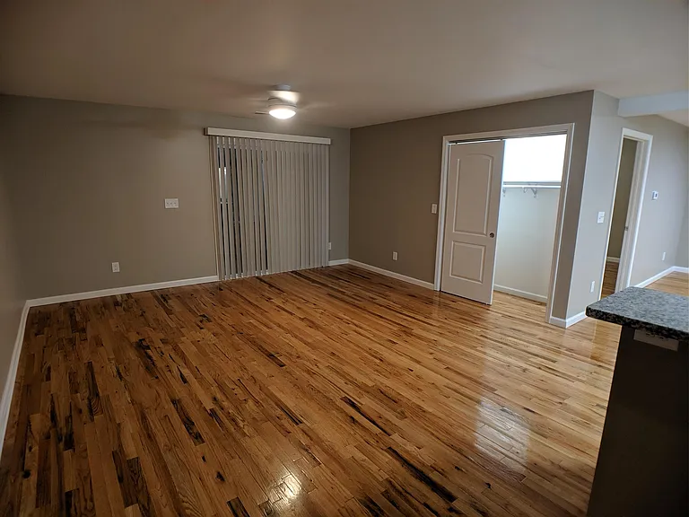 2435 S Dixie Dr — Photo 25