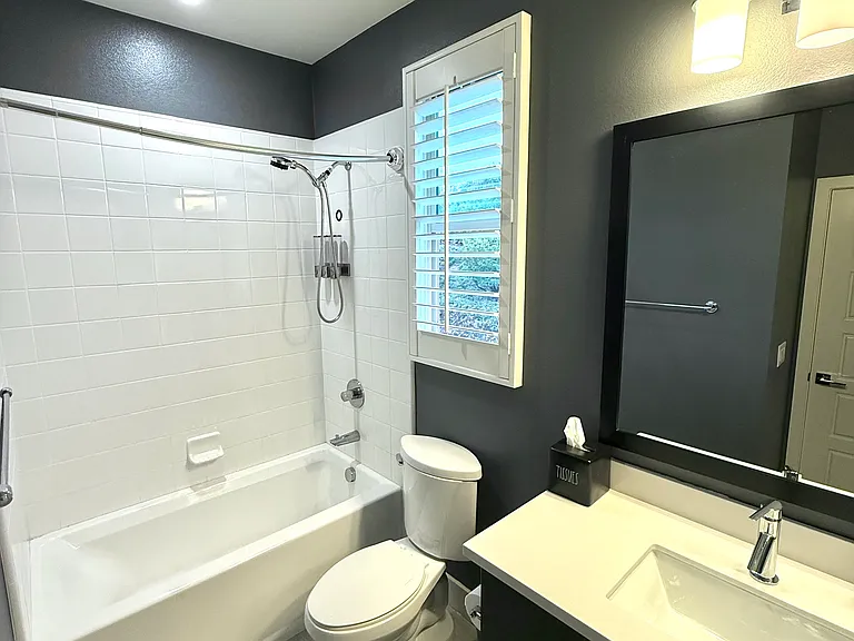 2460 Aperture Cir — Photo 16