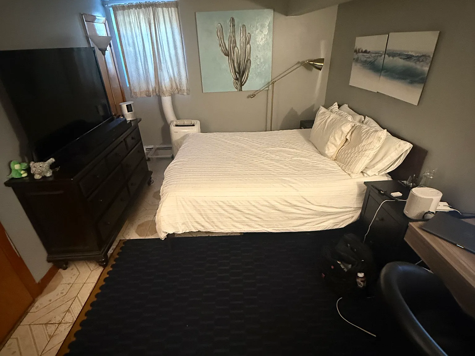 1 bed, 1000 sqft, $2,100 — Photo 3