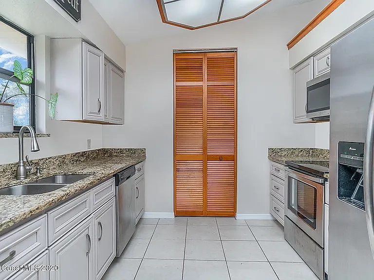 3 bed, 1875 sqft, $2,250 — Photo 3