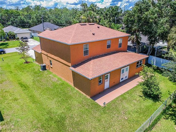4th image of 1013 Heron Ct