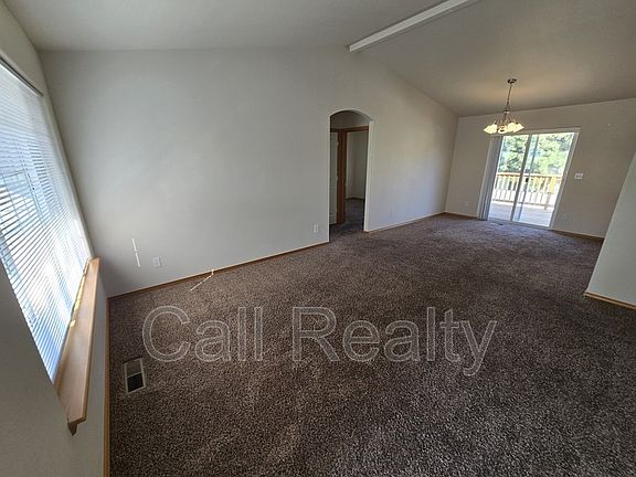 2nd image of 4123 Stonington