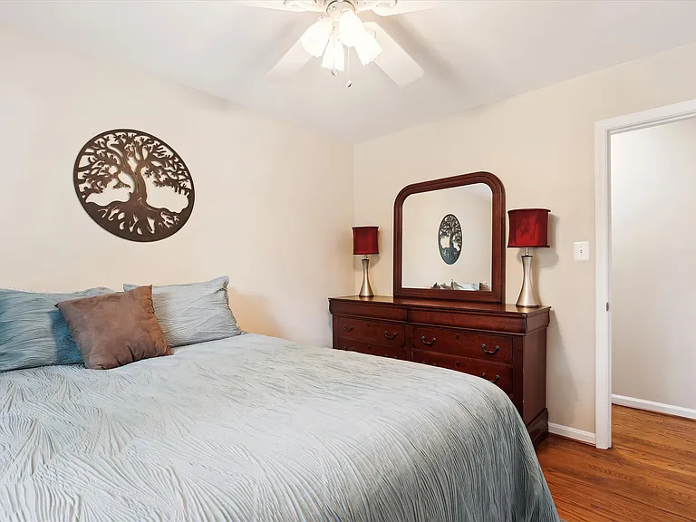8319 Orville St — Photo 23