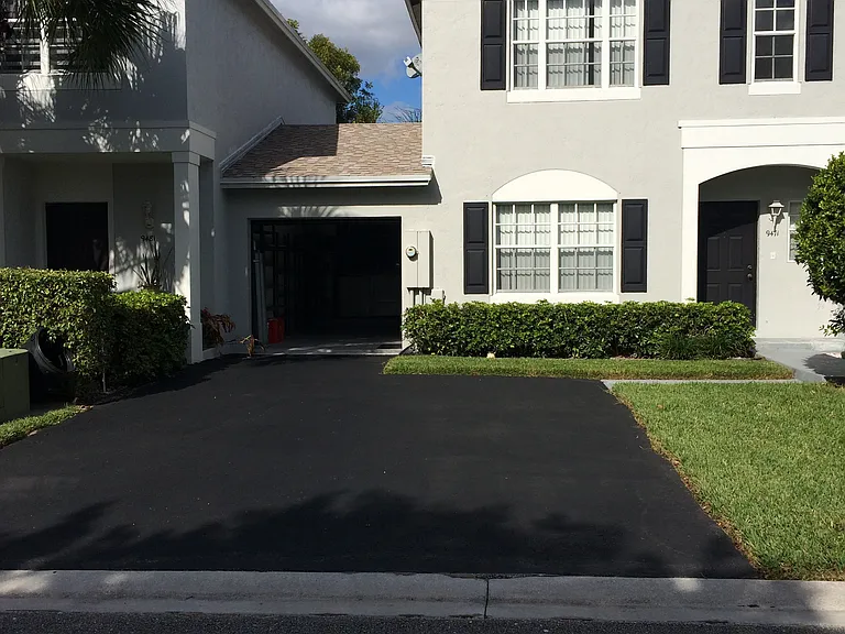 9471 Stanley Ln — Photo 1
