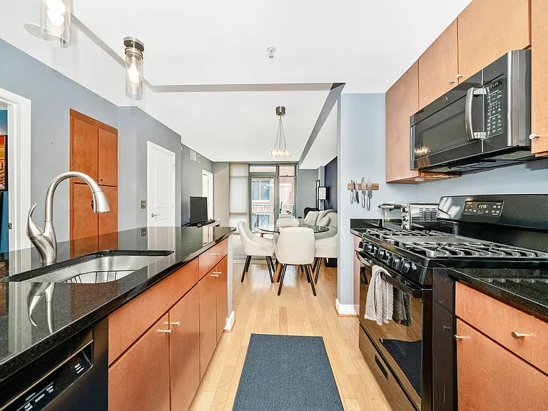 1117 10th St NW #1009 — Photo 6