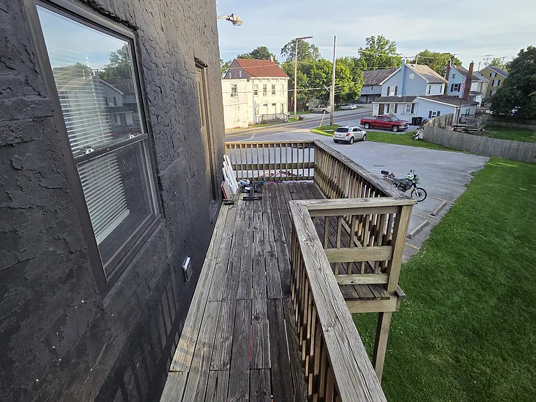 14 W Main St — Photo 9