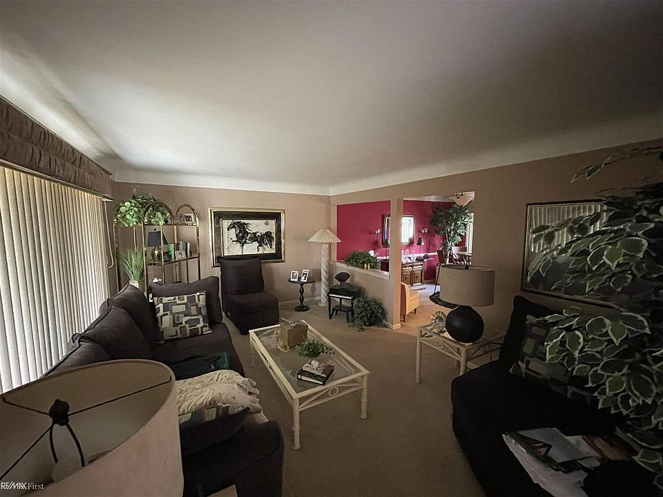 38127 Rockhill Rd, photo 6