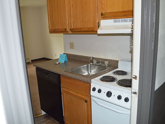 3rd image of 126 S Franklin St #18802095