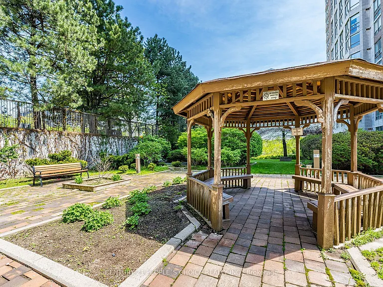 195 Wynford Dr #1602 — Photo 37