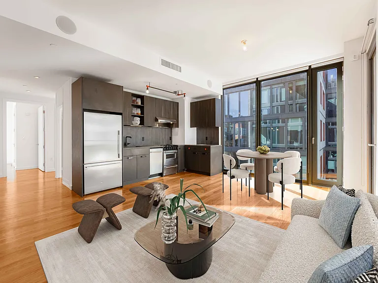 123 Melrose St #450 — Photo 1