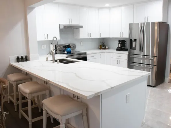 14741 Comet St, Irvine, CA 92604