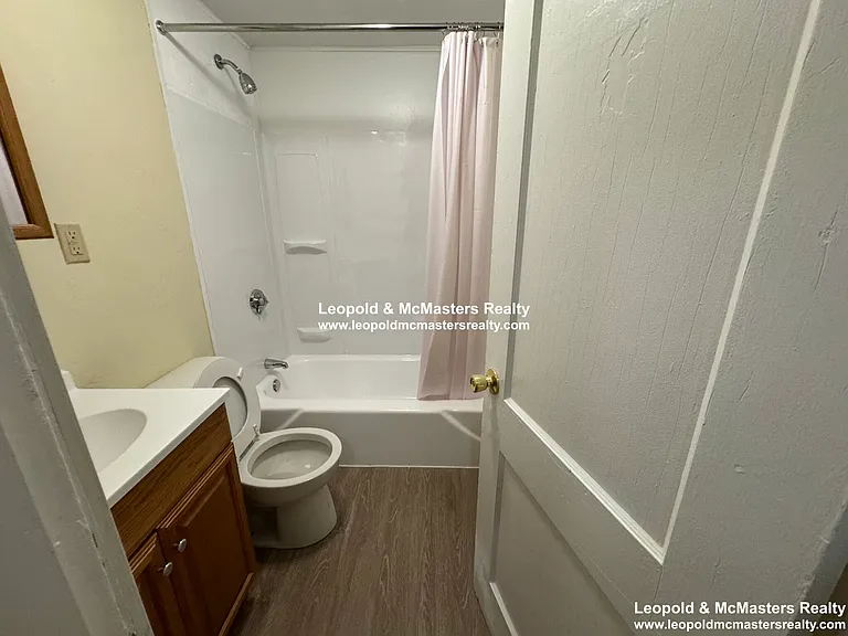 1124 Commonwealth Ave — Photo 46
