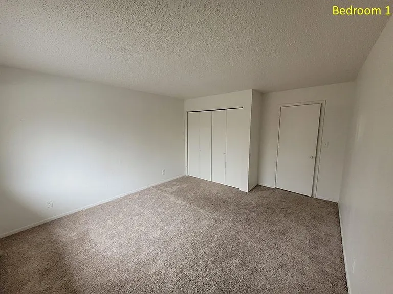 12 Maxwell St #4 — Photo 9
