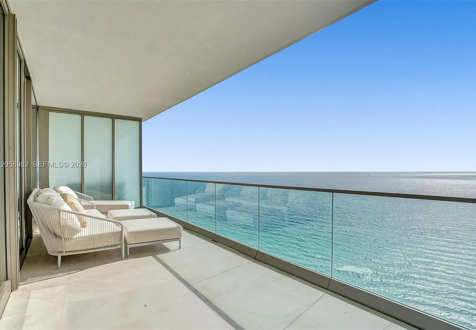 Armani Casa — Photo 2