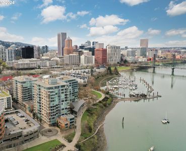 1920 S River Dr #E601, Portland, OR, 97201