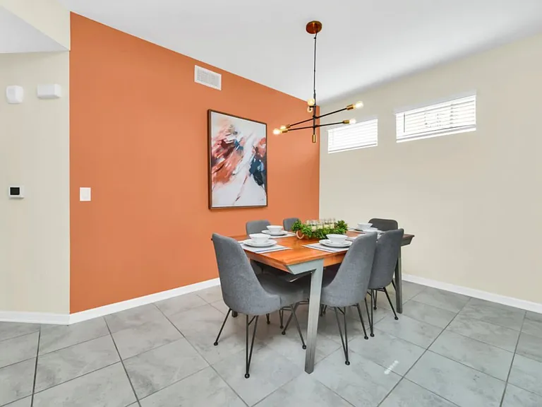 Paradox Cir — Photo 11